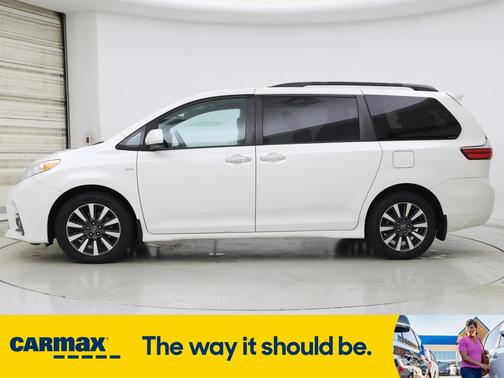 2019 Toyota Sienna XLE