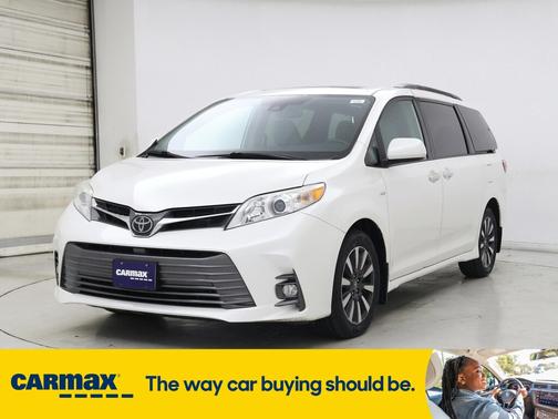 2019 Toyota Sienna XLE