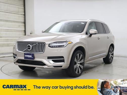2024 Volvo XC90 Recharge Plug-In Hybrid T8 Plus Bright Theme