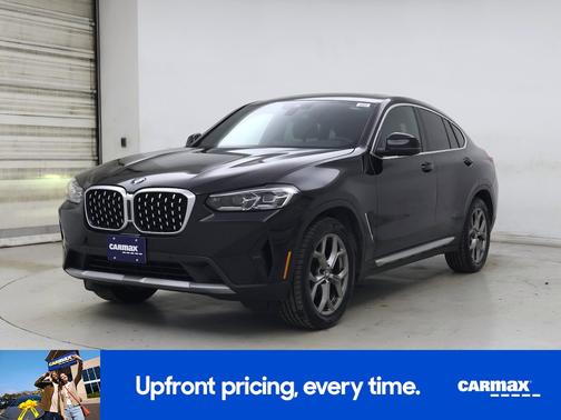 Black 2022 BMW X4 XDrive30i