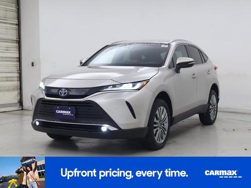 Gold 2023 Toyota Venza XLE