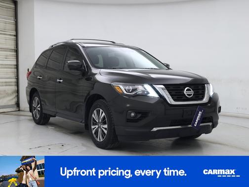 2017 Nissan Pathfinder SL