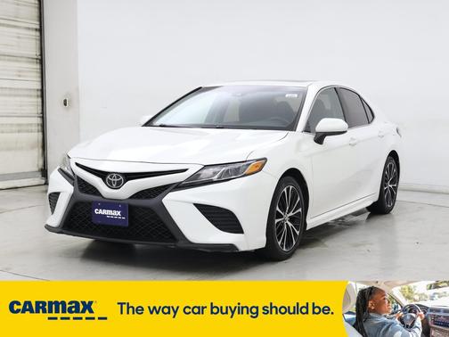 2018 Toyota Camry SE