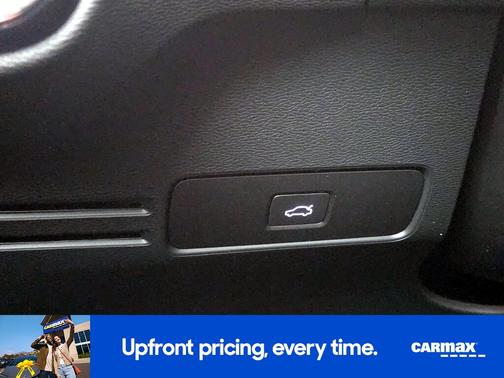 2023 Volvo XC40 B5 Plus Bright Theme