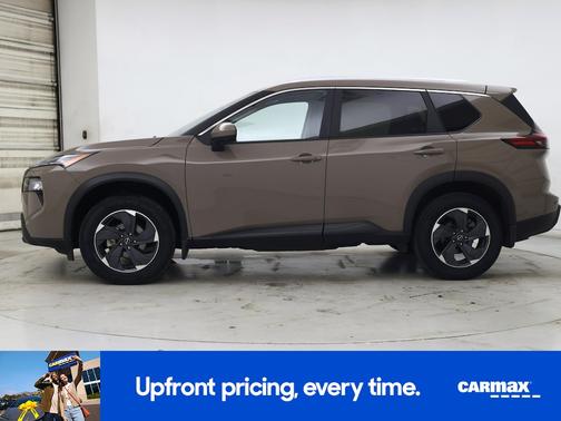 Tan 2024 Nissan Rogue SV