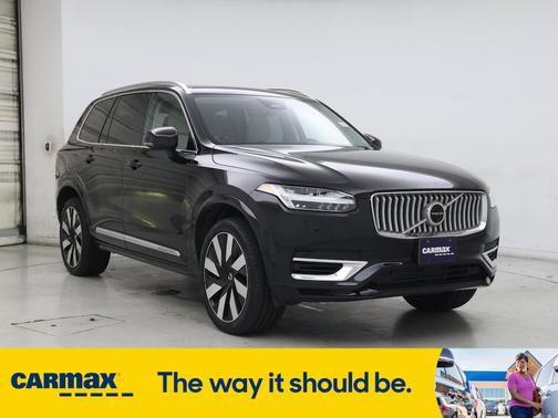 2024 Volvo XC90 Recharge Plug-In Hybrid T8 Plus Bright Theme