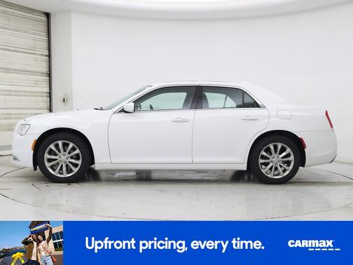 2019 Chrysler 300 Touring L