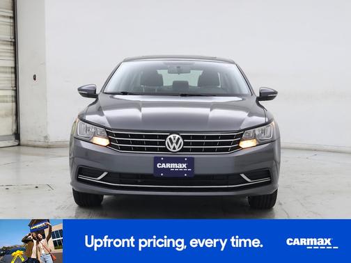 2018 Volkswagen Passat SE