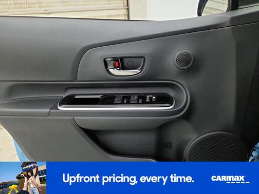 2015 Toyota Prius c Three