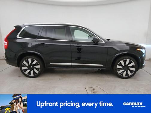 2024 Volvo XC90 Recharge Plug-In Hybrid T8 Plus Bright Theme