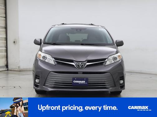 2019 Toyota Sienna XLE
