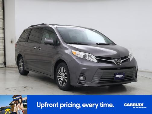 2019 Toyota Sienna XLE