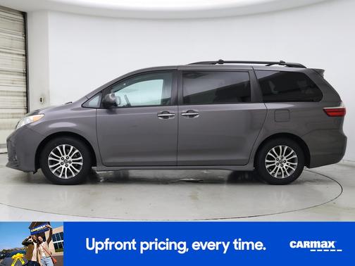 2019 Toyota Sienna XLE
