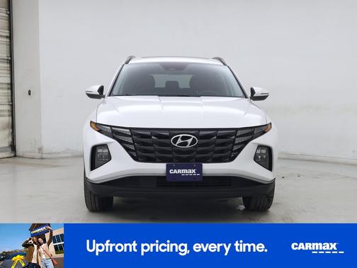White 2023 Hyundai TUCSON SEL