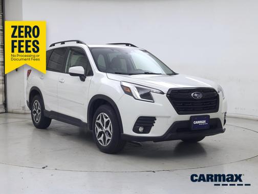 White 2024 Subaru Forester Premium