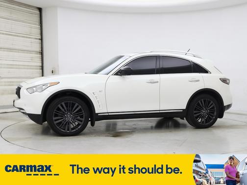 2017 INFINITI QX70