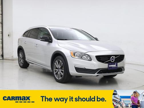 2017 Volvo V60 Cross Country T5