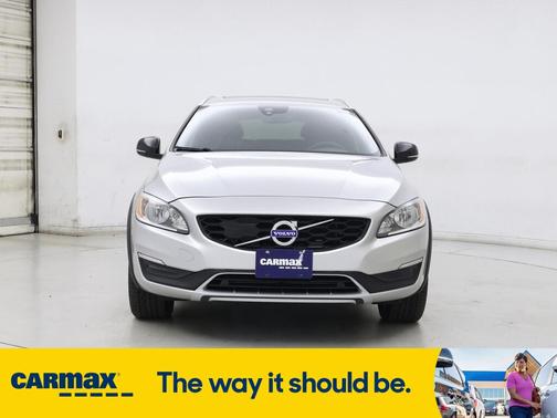 2017 Volvo V60 Cross Country T5