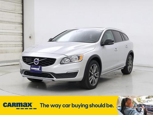 2017 Volvo V60 Cross Country T5
