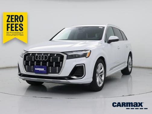White 2025 Audi Q7 Prestige