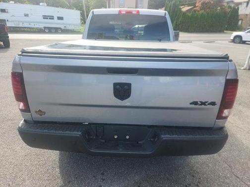Billet Silver Metallic Clearcoat 2021 RAM 1500 Classic SLT