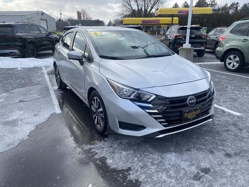 2023 Nissan Versa 1.6 SV