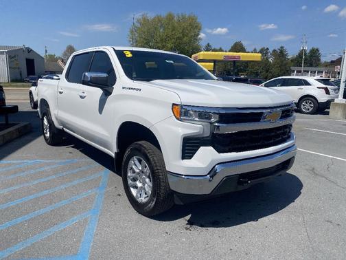 Summit White 2023 Chevrolet Silverado 1500 LT