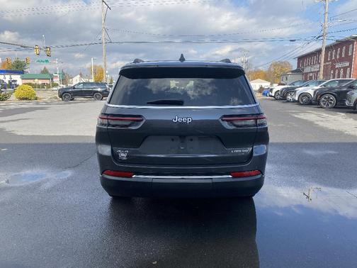 2024 Jeep Grand Cherokee L Laredo