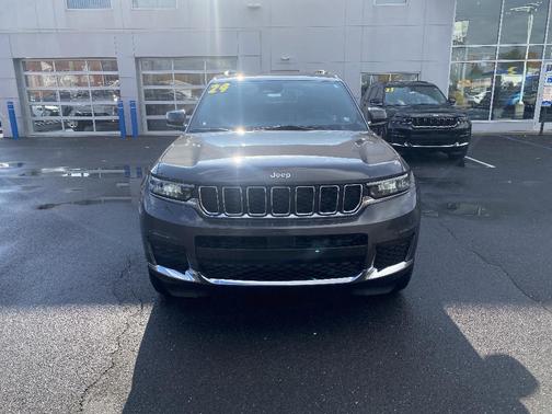 2024 Jeep Grand Cherokee L Laredo