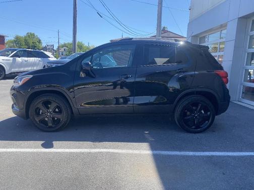 Mosaic Black Metallic 2019 Chevrolet Trax Premier