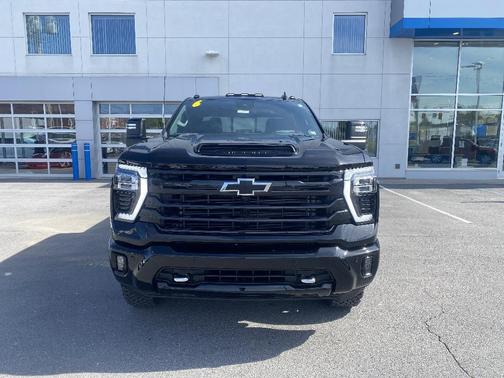 Black 2026 Chevrolet Silverado 2500 High Country