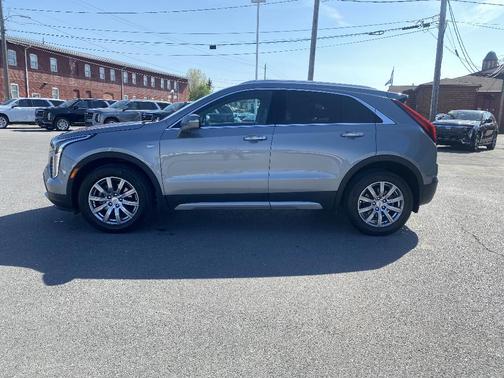 Silver Metallic 2023 Cadillac XT4 Premium Luxury