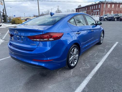 2017 Hyundai ELANTRA Limited