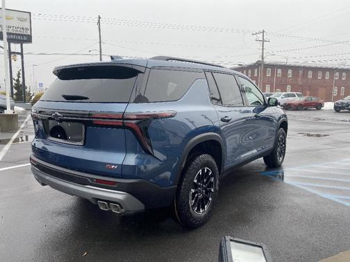 Lakeshore Blue Metallic 2026 Chevrolet Traverse Z71