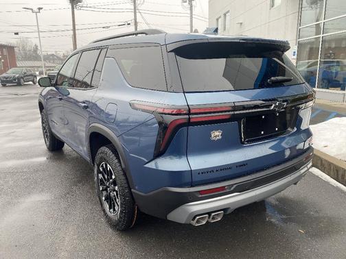 Lakeshore Blue Metallic 2026 Chevrolet Traverse Z71