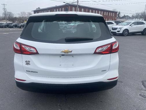 2021 Chevrolet Equinox LS