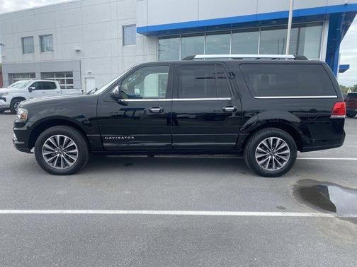 Black 2016 Lincoln Navigator L Select