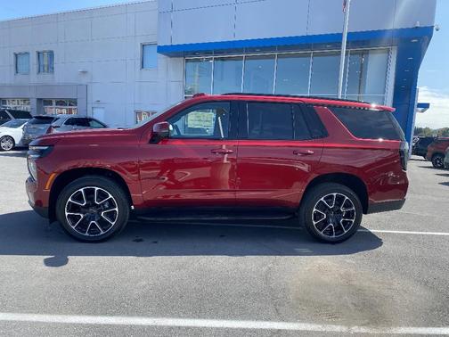 2025 Chevrolet Tahoe RST