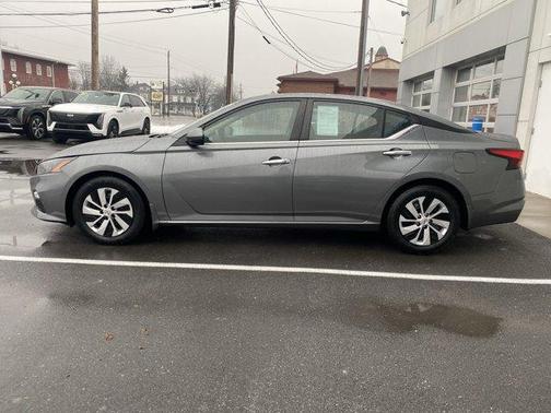 Gun Metallic 2022 Nissan Altima 2.5 S
