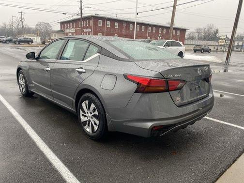Gun Metallic 2022 Nissan Altima 2.5 S