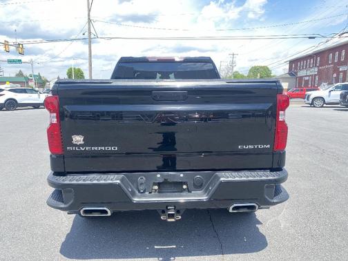 Black 2022 Chevrolet Silverado 1500 Custom Trail Boss
