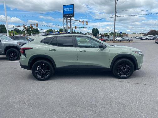 Green 2026 Chevrolet Trax ACTIV