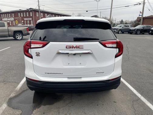 Summit White 2022 GMC Terrain SLE