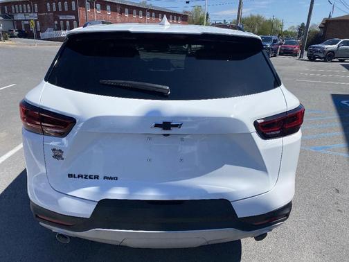 Summit White 2026 Chevrolet Blazer LT