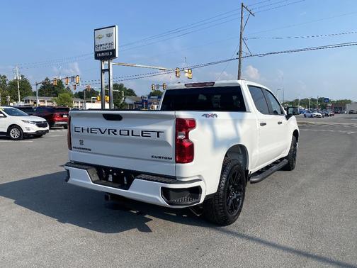 2025 Chevrolet Silverado 1500 Custom