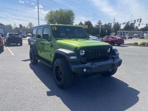 Green 2019 Jeep Wrangler Unlimited Sport