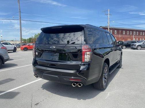 Black 2024 Chevrolet Suburban Z71
