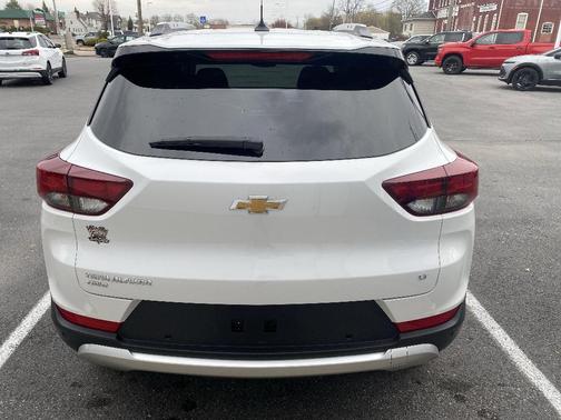 Summit White 2026 Chevrolet Trailblazer LT