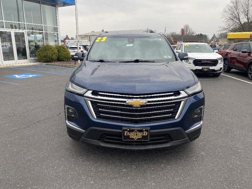 Northsky Blue Metallic 2023 Chevrolet Traverse LT Leather