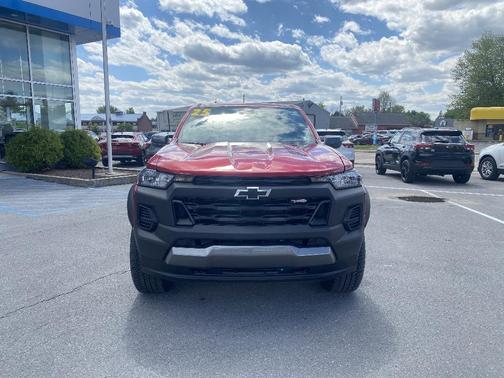 Radiant Red 2025 Chevrolet Colorado Trail Boss